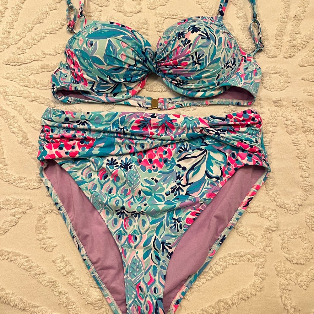 Vibrant Bikini Swim Suit 👙 Like New Size 14